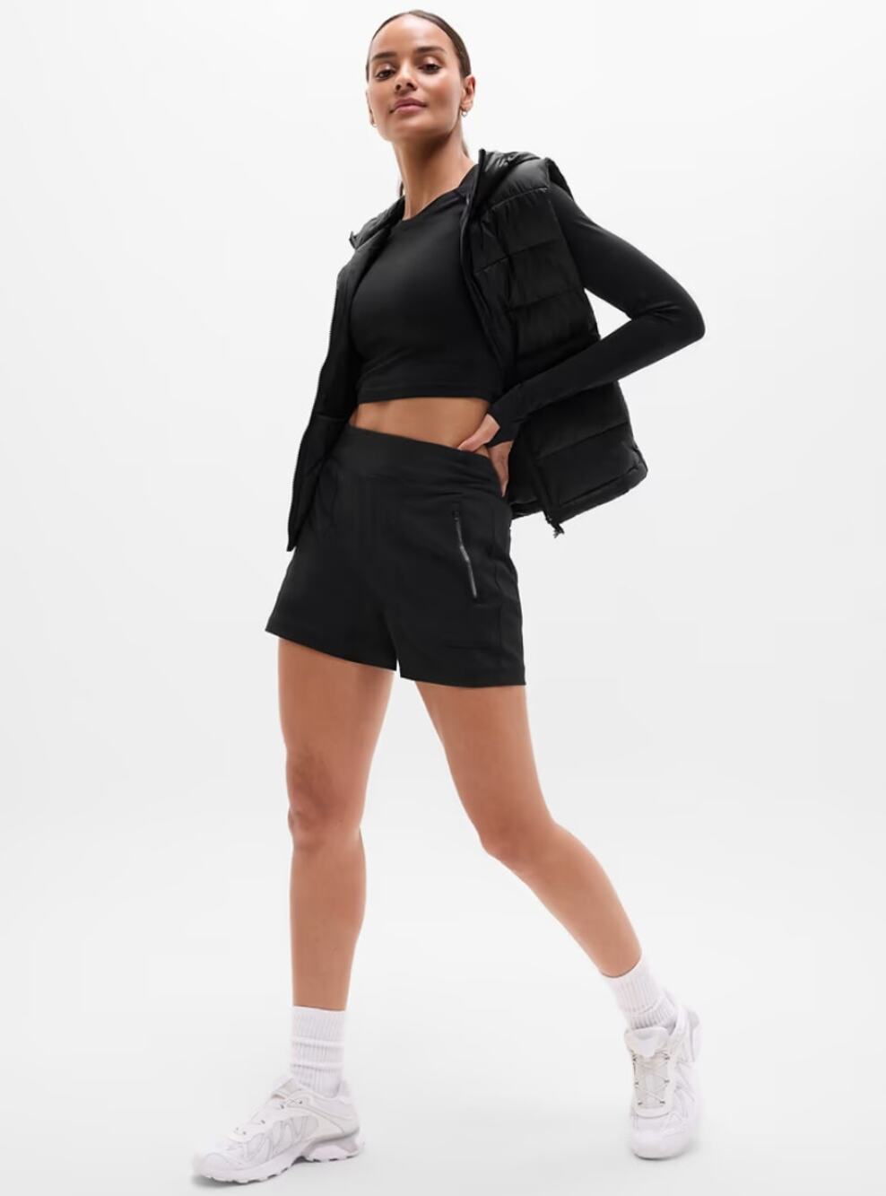 Athleta Trekkie North Mid-Rise 3.5" Short in Black Size 14